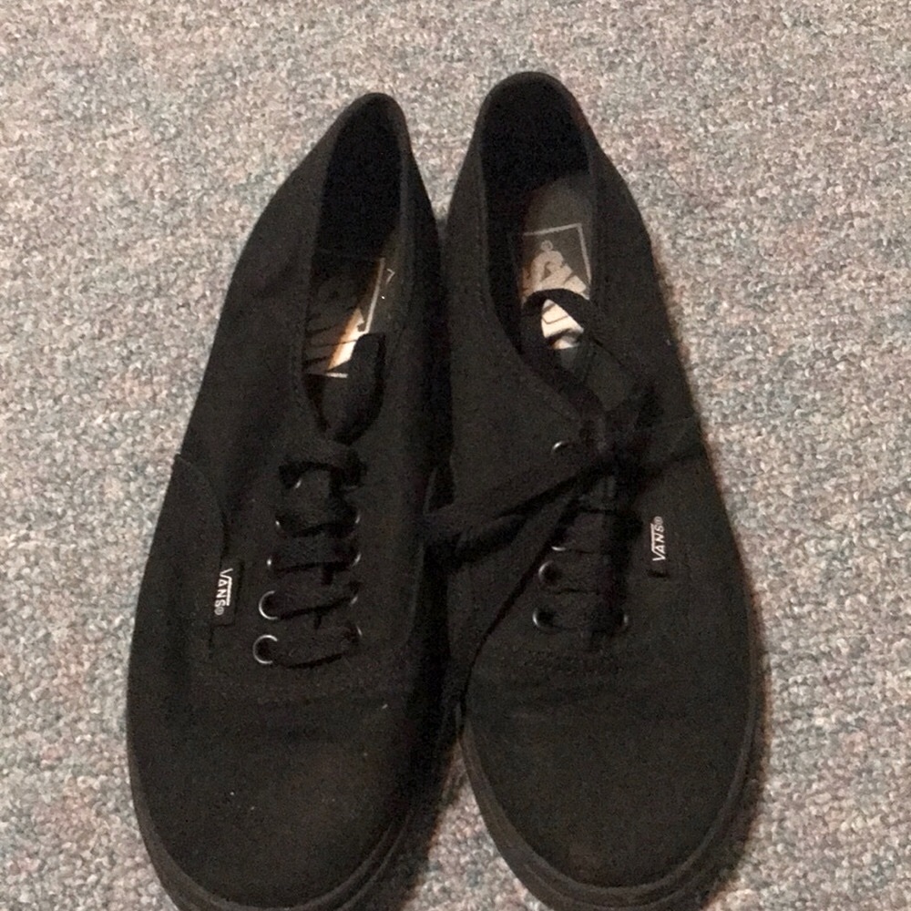 Black Vans 7.5